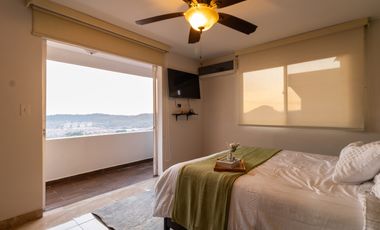 Se vende casa unifamiliar con patio, Limajos Tumba Muerto