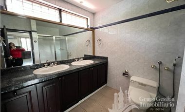 CASA COMERCIAL EN SAN FRANCISCO 1000M2 675M2