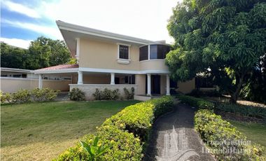 CASA COMERCIAL EN SAN FRANCISCO 1000M2 675M2