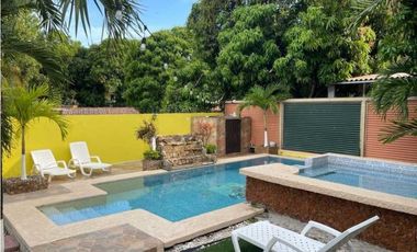 ALQUILER DE HERMOSA CASA EN NUEVA GORGONA, CON PISCINA, AMOBLADA