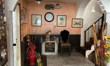 Casa PH en venta en Bernal Oeste