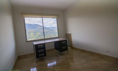 CASA CAMPESTRE en VENTA en Copacabana Vereda El Convento