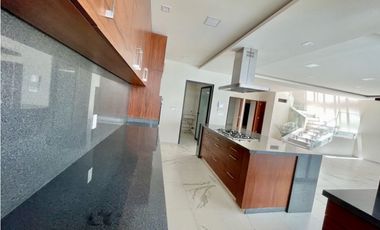 Casa en Cuernavaca con ALBERCA en privada