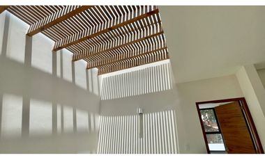 Casa en Cuernavaca con ALBERCA en privada