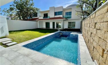 Casa en Venta en Jiutepec La Toscana