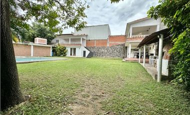 Casa en cuernavaca cerca de galerías 1,067 metros
