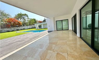 Casa en Venta en Morelos Tezoyuca - 1,700 metros