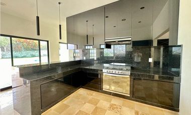 Casa en Venta en Morelos Tezoyuca - 1,700 metros