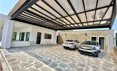 Casa en Venta en Morelos Tezoyuca - 1,700 metros