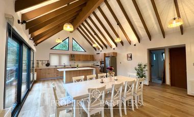 Hermosa casa en exclusivo condominio  La Puntilla