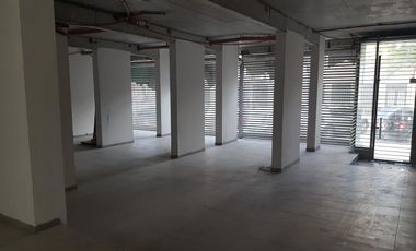 Local en venta en Pichincha, Rosario c/ excelente calidad constructiva.
