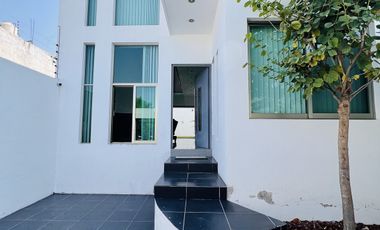 Casa en Venta en Esquina Norte de Colima Fraccionamiento Diamantes 3 Recámaras