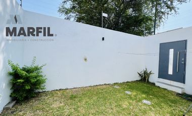 Casa en Venta en Esquina Norte de Colima Fraccionamiento Diamantes 3 Recámaras