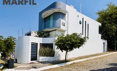 Casa en Venta en Esquina Norte de Colima Fraccionamiento Diamantes 3 Recámaras