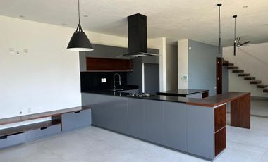 Casa Residencial en Venta Privada Bugambilias