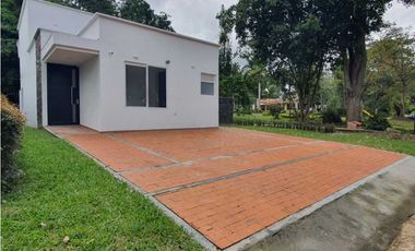Se Vende Hermosa Casa Campestre De Lujo