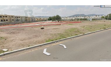 Rento Terreno Comercial sobre avenida principal frente 65mts, Ciudad Maderas Querétaro (El Marques)