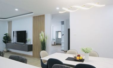 Luxury Modern 4 Bedrooms Pool Villa Fully Furnished in Chiangmai