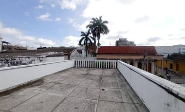 CASA EN VENTA BARRIO CENTRO I1559