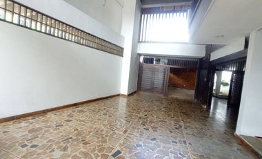 CASA EN VENTA BARRIO CENTRO I1559