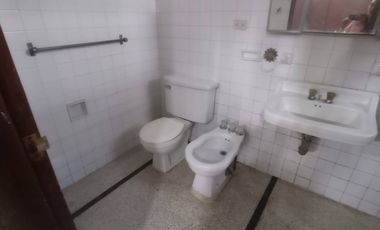 CASA EN VENTA BARRIO CENTRO I1559