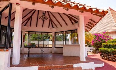 ALQUILER DE CASA VACACIONAL PLAYA GORGONA, PISCINA Y ACCESO A LA PLAYA
