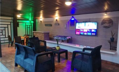 ALQUILER VACACIONAL DE CASA CON PISCINA Y 5 RECMARAS Y TODO LO DEMS