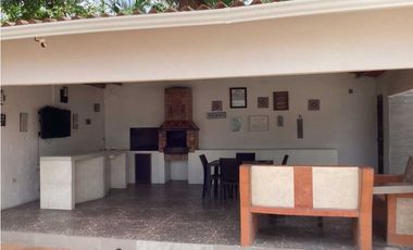 ALQUILER VACACIONAL DE CASA CON PISCINA Y 5 RECMARAS Y TODO LO DEMS