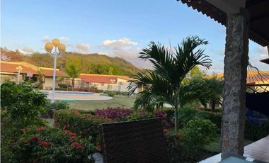 ALQUILER DE CASA DE PLAYA EN LAS LAJAS, AMOBLADA Y LISTA PARA MUDARSE