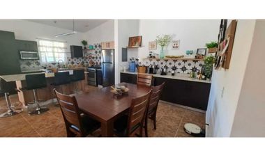 ALQUILER DE CASA DE PLAYA EN LAS LAJAS, AMOBLADA Y LISTA PARA MUDARSE