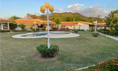 ALQUILER DE CASA DE PLAYA EN LAS LAJAS, AMOBLADA Y LISTA PARA MUDARSE