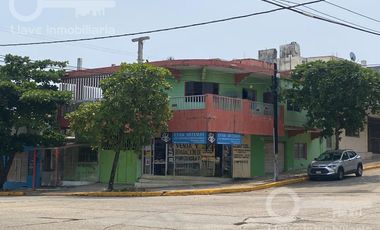 Local y casa habitación en venta en  calle 16 de Septiembre, entre calle Revolucion, Col. Centro,  en Coatzacoalcos, Veracruz.