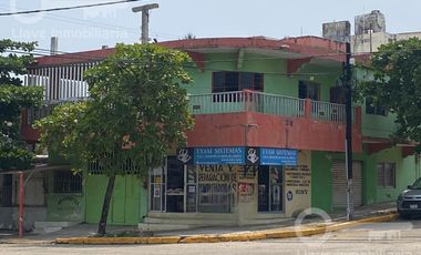 Local y casa habitación en venta en  calle 16 de Septiembre, entre calle Revolucion, Col. Centro,  en Coatzacoalcos, Veracruz.