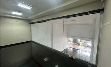 Local Comercial con Mezanine en El Dorado -  200mts
