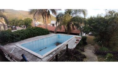 SE VENDE CASA  3 DORMITORIOS EN VILLA CARLOS PAZ