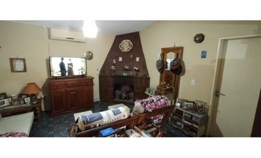 SE VENDE CASA  3 DORMITORIOS EN VILLA CARLOS PAZ