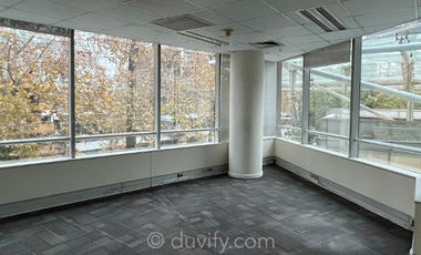 Oficina en Arriendo en Torre Paris/ Metro Los Leones
