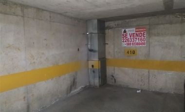 Estacionamiento en Arriendo en En Venta/ Arriendo Estacionamiento cercano a Estación Metro Sta. Isabel
