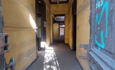 Casa en Arriendo en En Venta / Arriendo Propiedad Comercial a pasos de Estación Metro Cumming