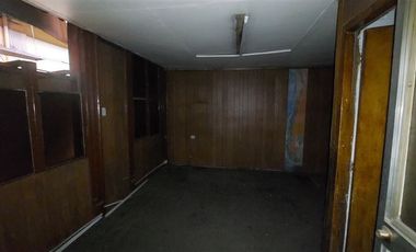 Casa en Arriendo en En Venta / Arriendo Propiedad Comercial a pasos de Estación Metro Cumming