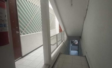 EXCELENTE OFICINA, CONSULTORIO  O  LOCAL EN NARVARTE