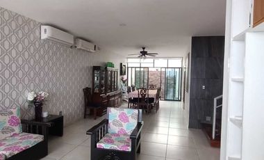 CASA EN VENTA EN FRACC. LOMAS VERDES