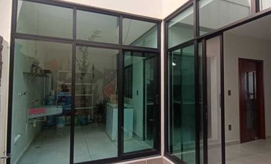 CASA EN VENTA EN FRACC. LOMAS VERDES