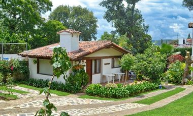 CASA EN RENTA EN VALLE DE BRAVO CERCA DEL CENTRO