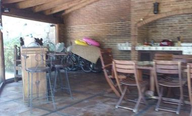 CASA EN RENTA EN VALLE DE BRAVO CERCA DEL CENTRO