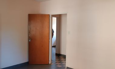 EDIFICIO DE 16 DEPARTAMENTOS SOBRE AVENIDA MITRE. VENTA POSADAS MISIONES.