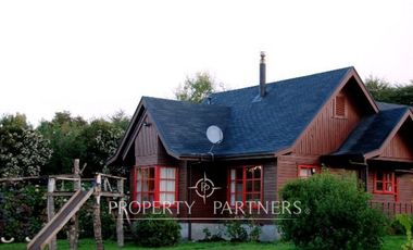 Casa a orilla de Lago Puyehue con Quincho