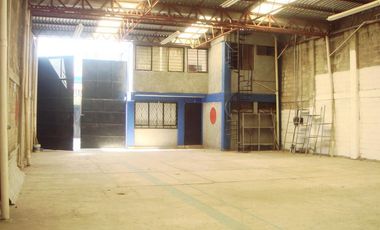 Bodega con oficinas Venta