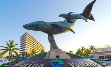 Departamentos en venta Marina Vallarta frente a campo de golf