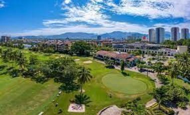 Departamentos en venta Marina Vallarta frente a campo de golf